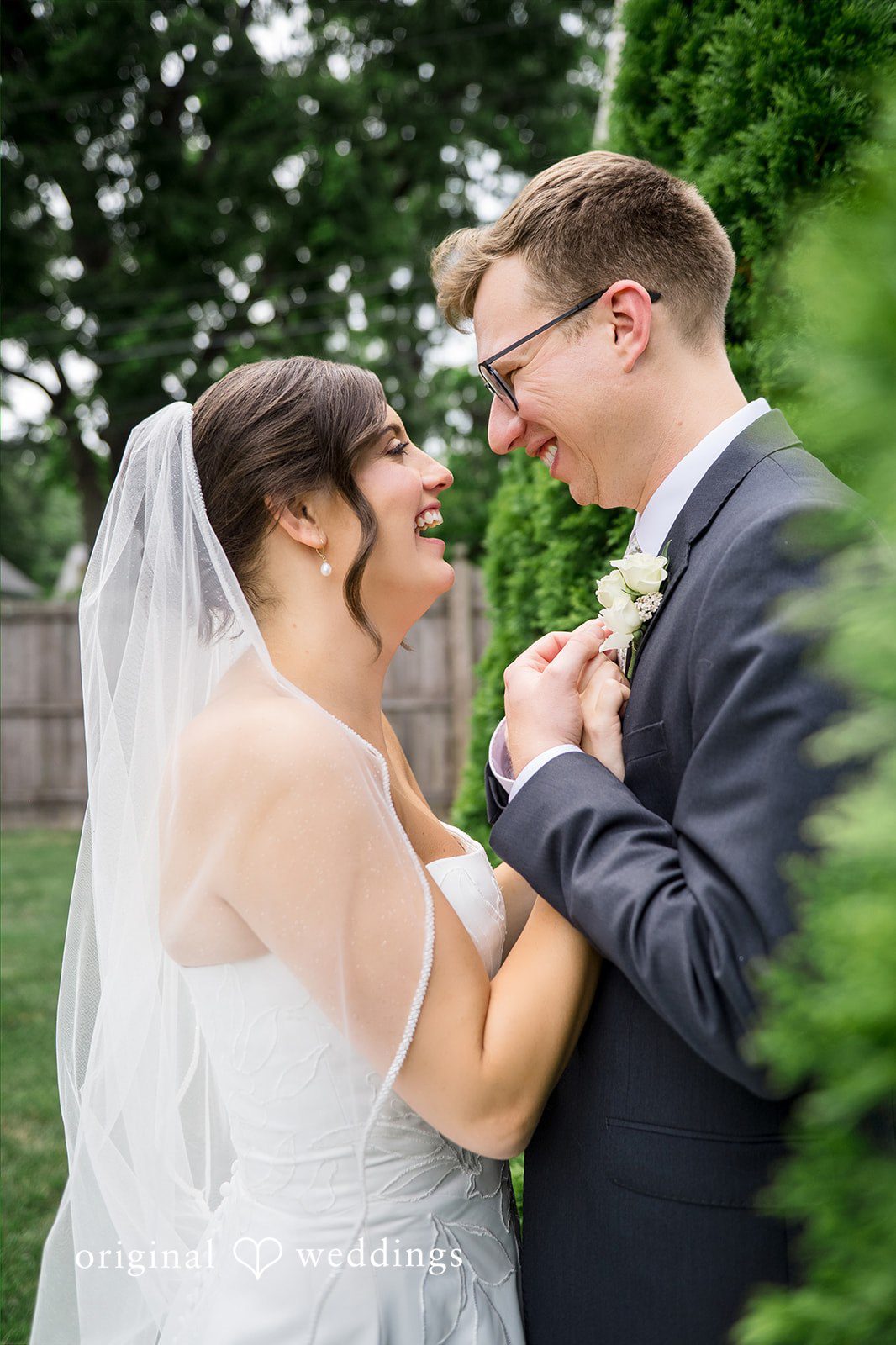 Angela + Brent Cleveland Wedding Photographers at Whitehall Columbia | Angela & Brent -