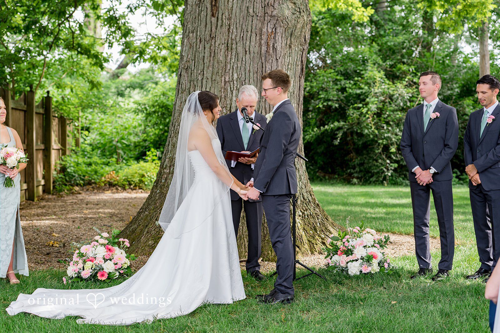 Angela + Brent Cleveland Wedding Photographers at Whitehall Columbia | Angela & Brent -