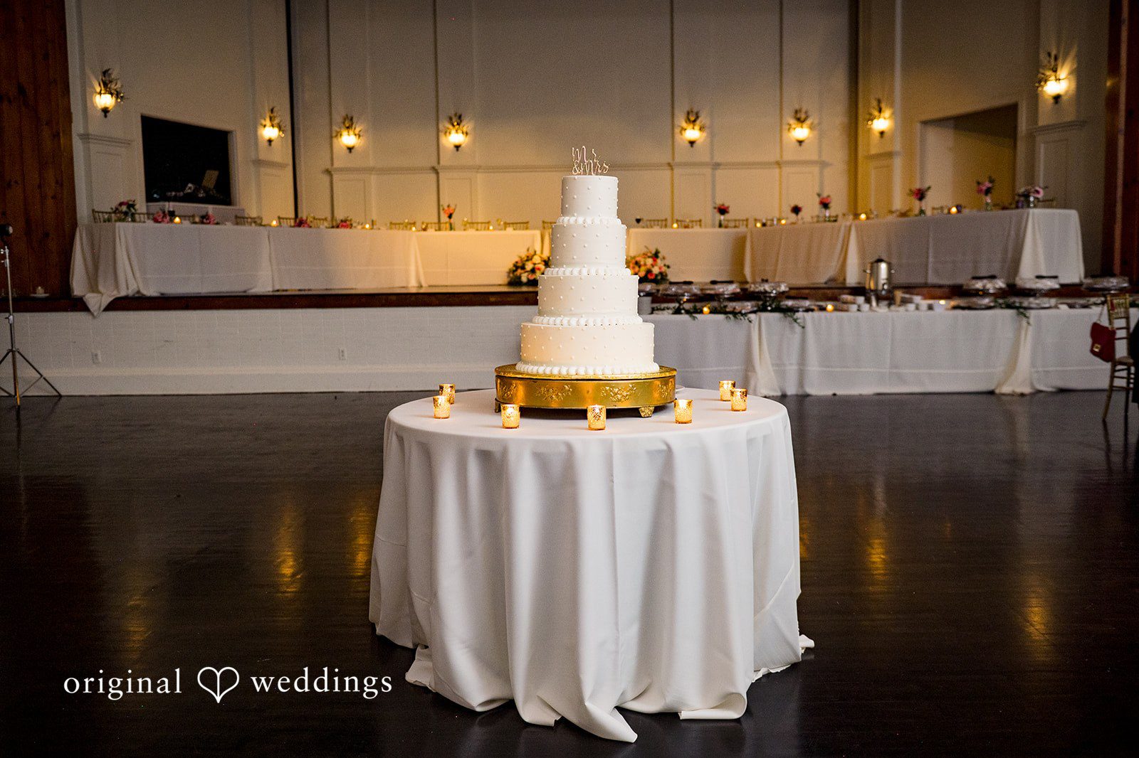 Angela + Brent Cleveland Wedding Photographers at Whitehall Columbia | Angela & Brent -