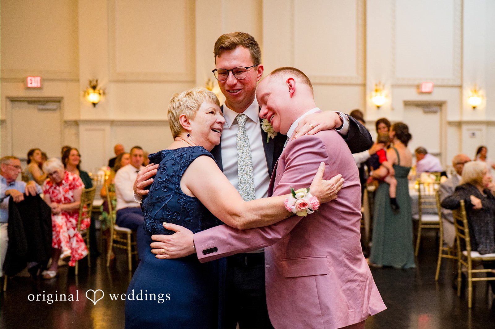 Angela + Brent Cleveland Wedding Photographers at Whitehall Columbia | Angela & Brent -