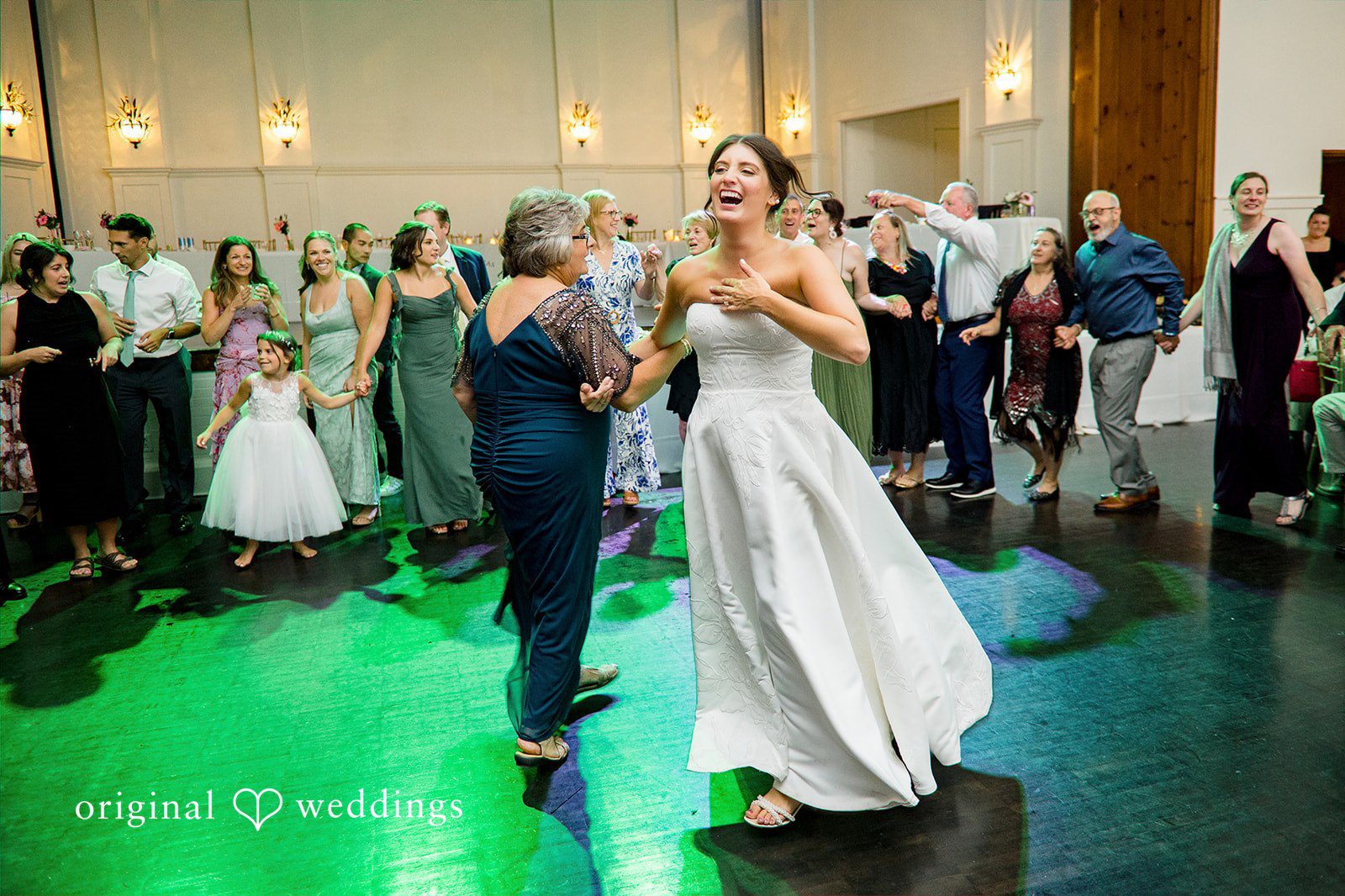 Angela + Brent Cleveland Wedding Photographers at Whitehall Columbia | Angela & Brent -