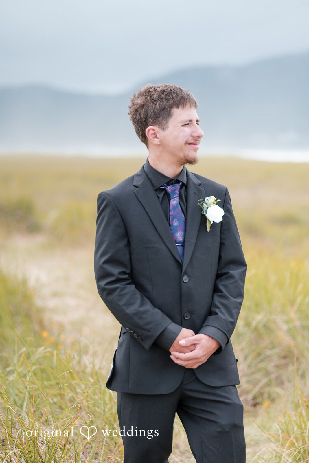 Portland Wedding Photographers at The Beacon - Seaside | Terra & Daniel -