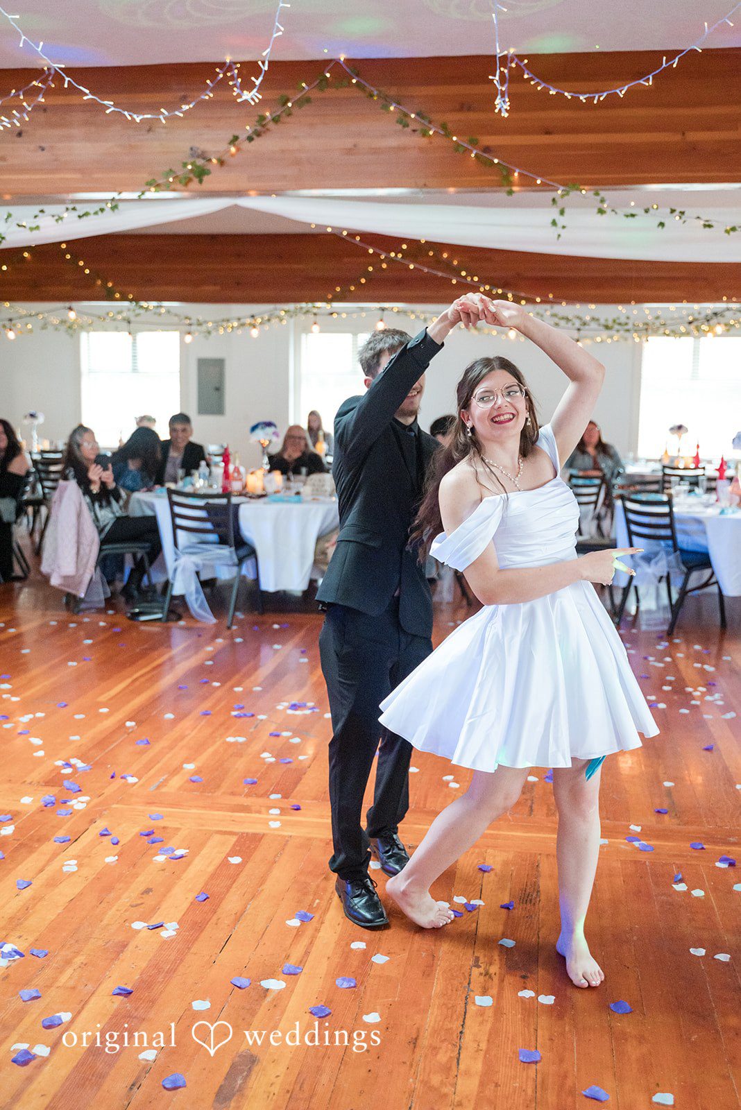 Portland Wedding Photographers at The Beacon - Seaside | Terra & Daniel -