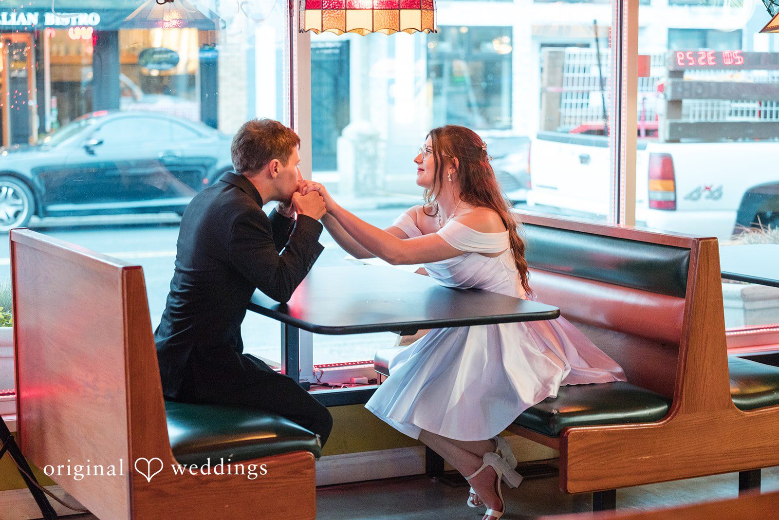 Portland Wedding Photographers at The Beacon - Seaside | Terra & Daniel -