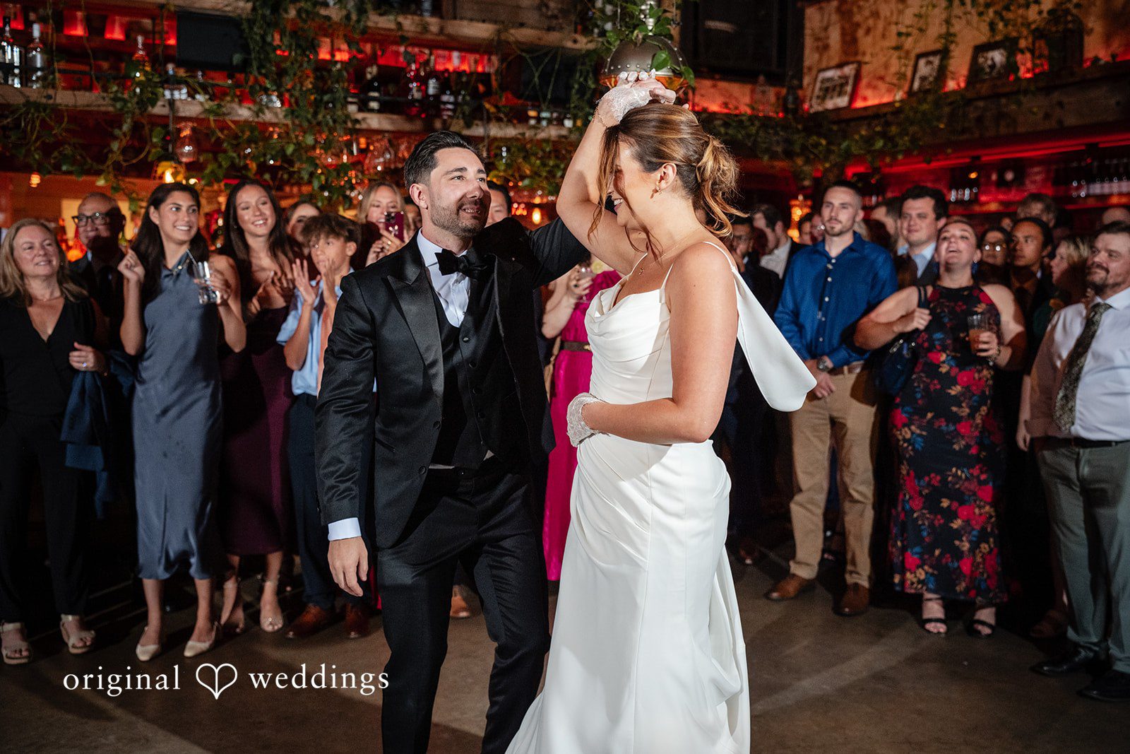 Claudio + Claire Couple dancing with guests at Ainslie