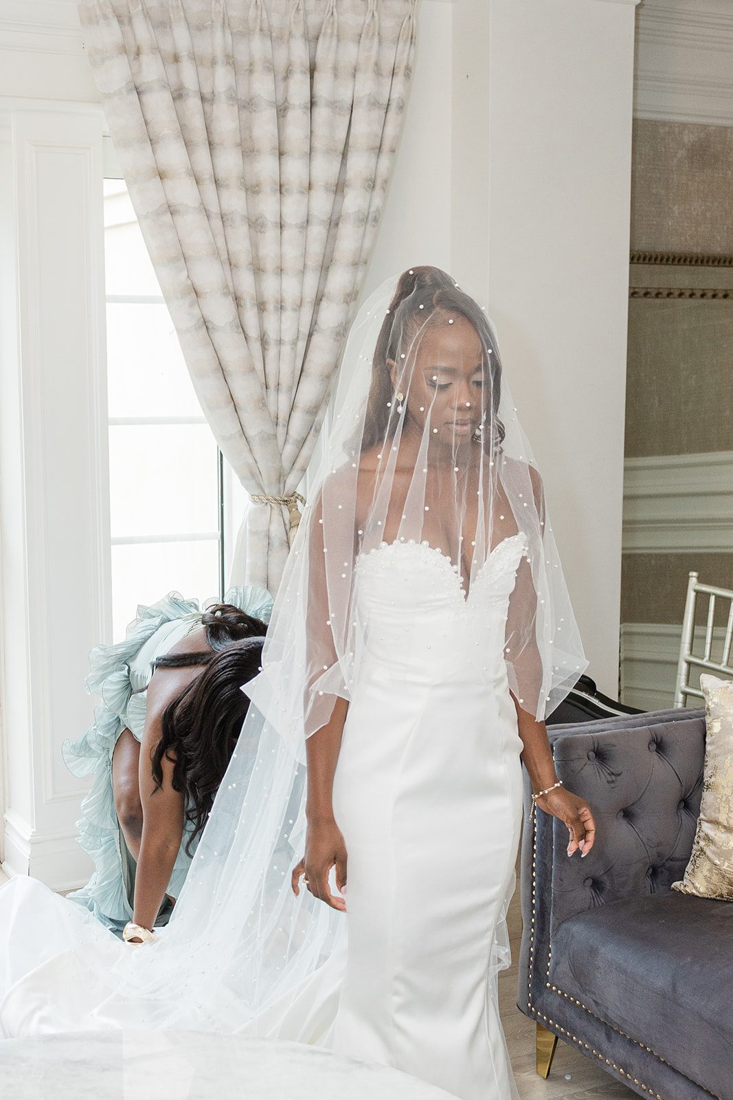aria-wedding-and-banquet-facility-airy-hartford-tilyenji-mitchell-tilyenji-mitchell-006-40 Hartford Wedding Photographers at Aria | Tilyenji & Mitchell -