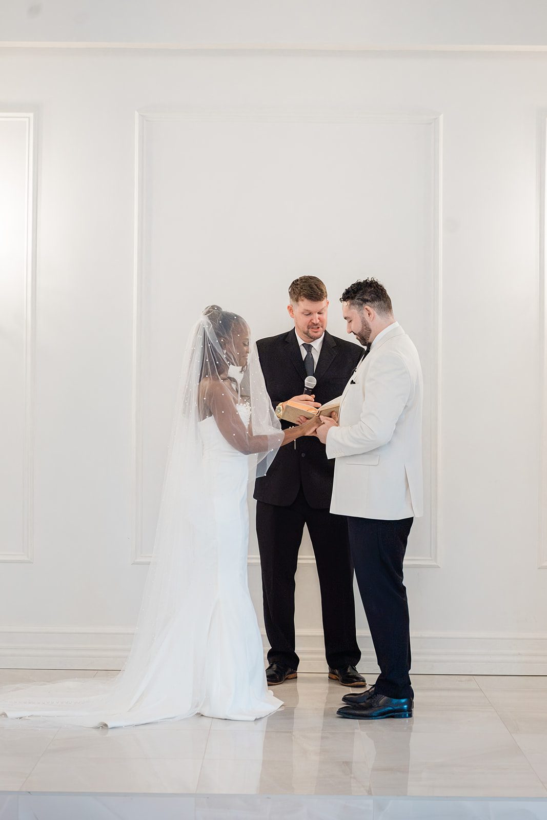 aria-wedding-and-banquet-facility-airy-hartford-tilyenji-mitchell-tilyenji-mitchell-019-37 Hartford Wedding Photographers at Aria | Tilyenji & Mitchell -