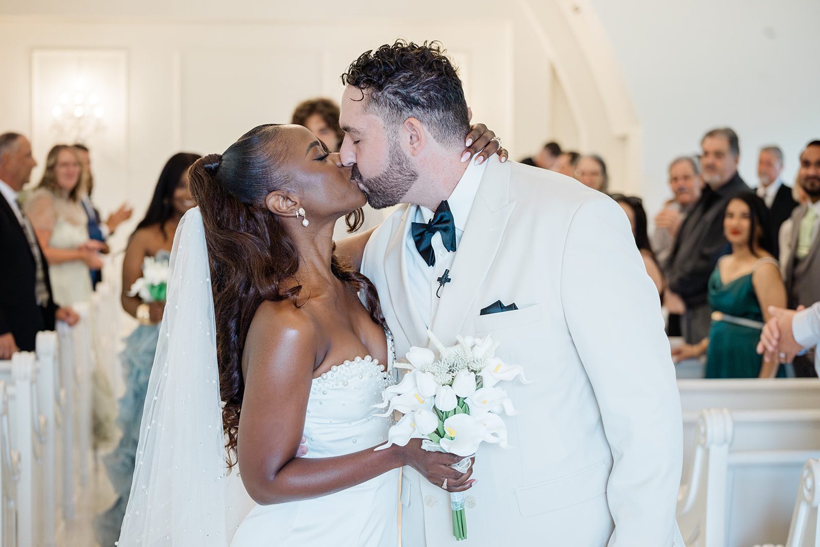 aria-wedding-and-banquet-facility-airy-hartford-tilyenji-mitchell-tilyenji-mitchell-023-29 Hartford Wedding Photographers at Aria | Tilyenji & Mitchell -