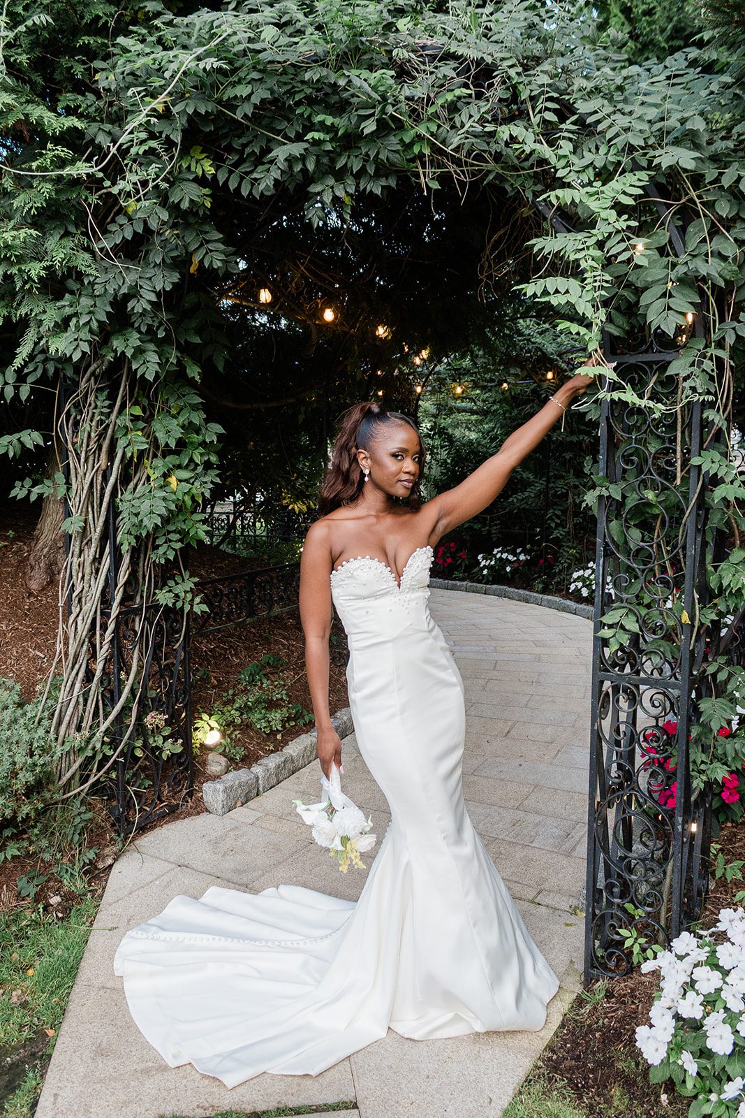 aria-wedding-and-banquet-facility-airy-hartford-tilyenji-mitchell-tilyenji-mitchell-030-06 Hartford Wedding Photographers at Aria | Tilyenji & Mitchell -