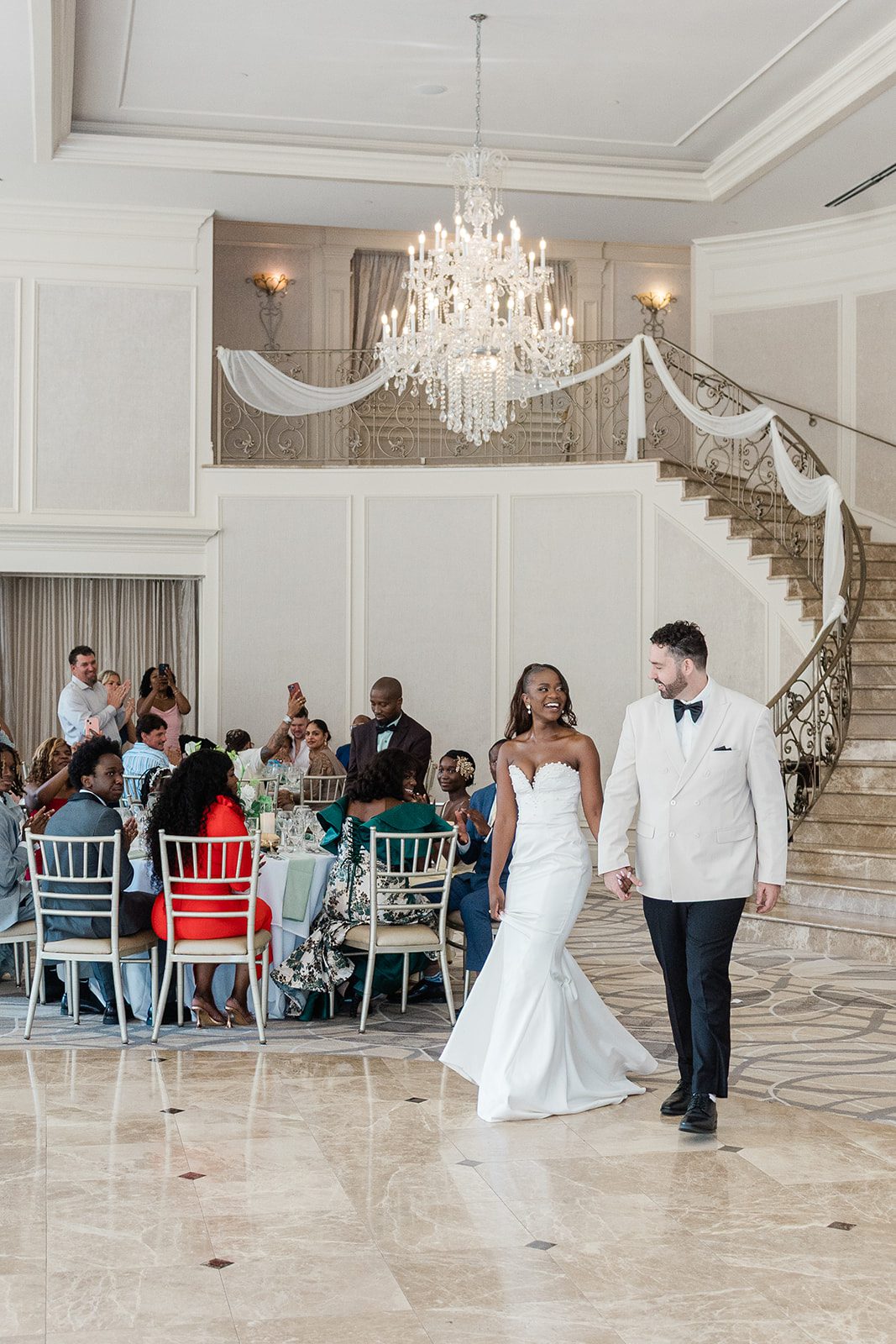 aria-wedding-and-banquet-facility-airy-hartford-tilyenji-mitchell-tilyenji-mitchell-039-03 Hartford Wedding Photographers at Aria | Tilyenji & Mitchell -