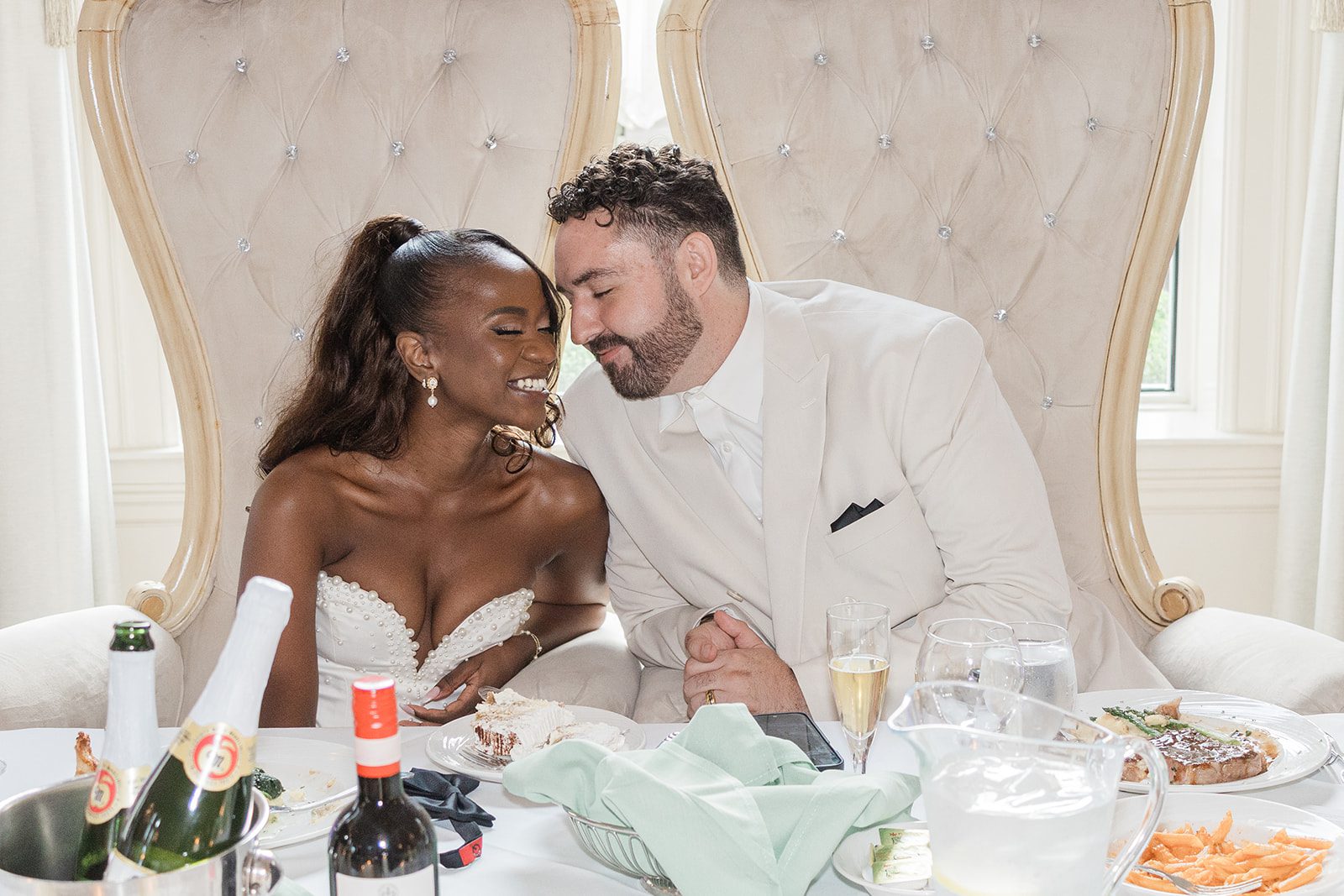 aria-wedding-and-banquet-facility-airy-hartford-tilyenji-mitchell-tilyenji-mitchell-040-32 Hartford Wedding Photographers at Aria | Tilyenji & Mitchell -