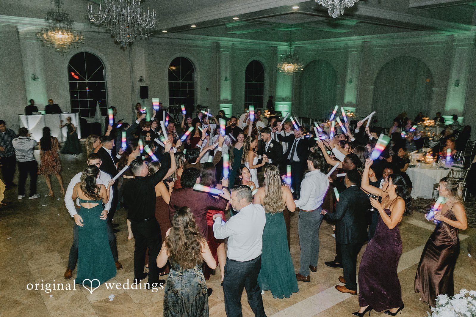 Emily + Max A packed dance floor