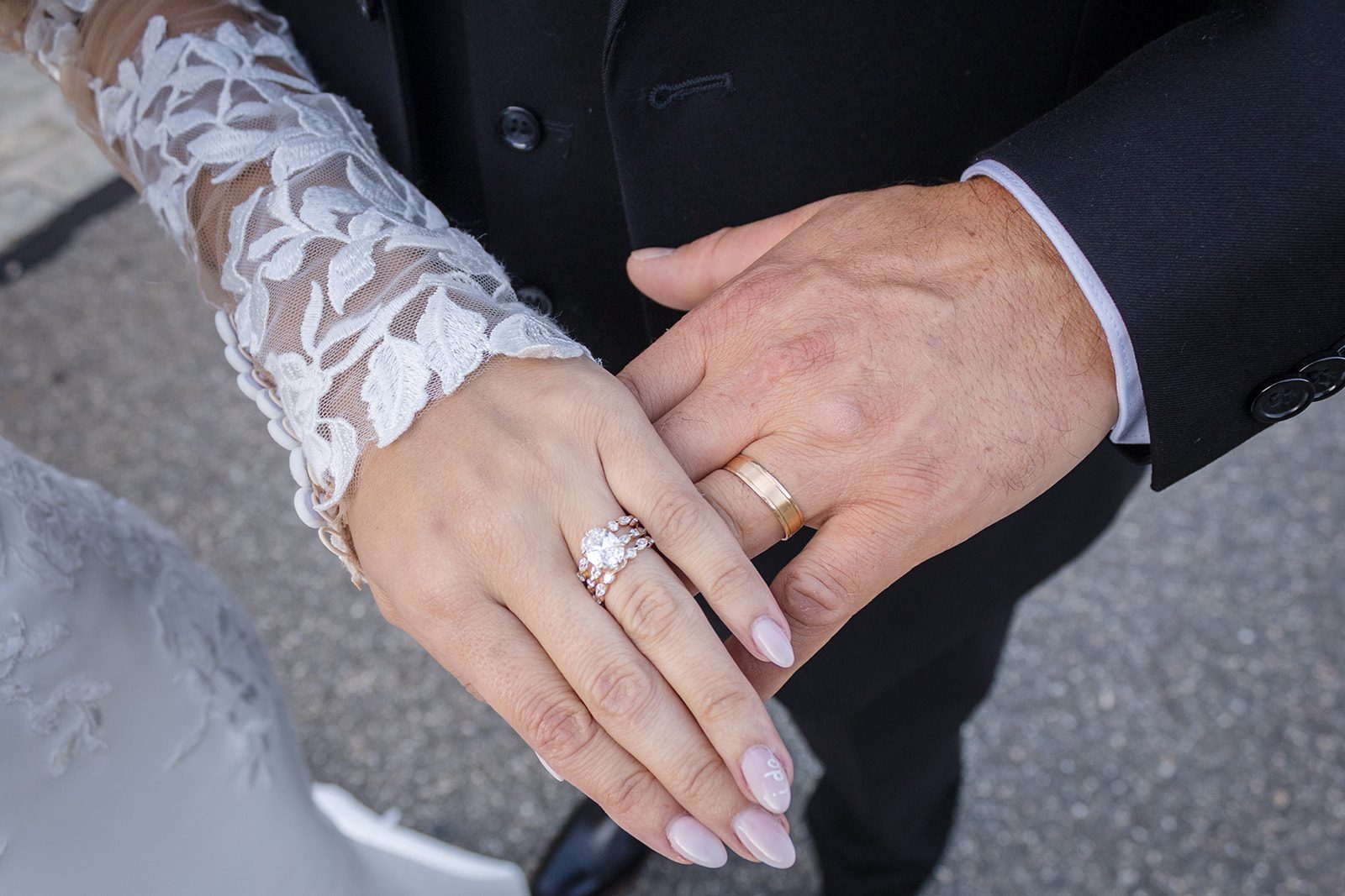 aria-wedding-and-banquet-facility-timeless-hartford-christina-anthony-christina-anthony-020-04 Hartford Wedding Photographers at Aria | Christina & Anthony -