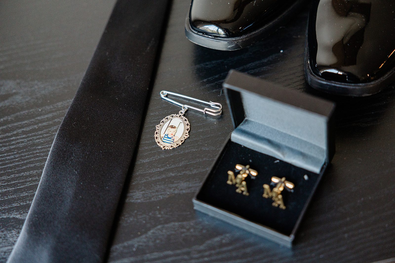 Groom's tie, watch and cufflinks