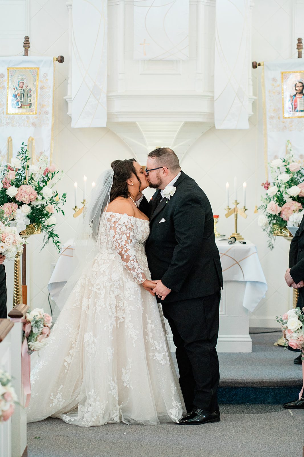 First kiss as husband and wife