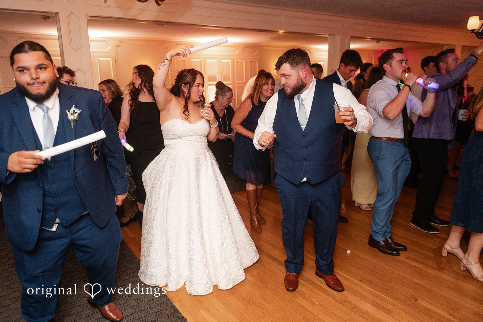 Couple entering the reception