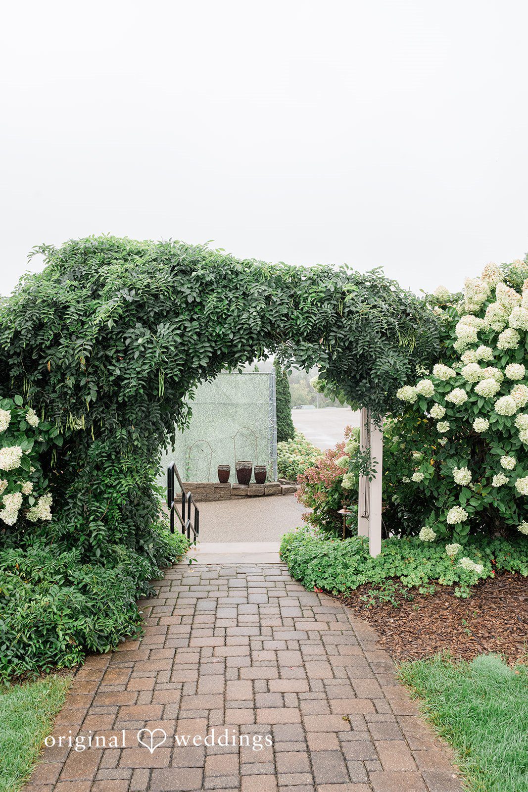 Josouaedh + Naochue Floral details
