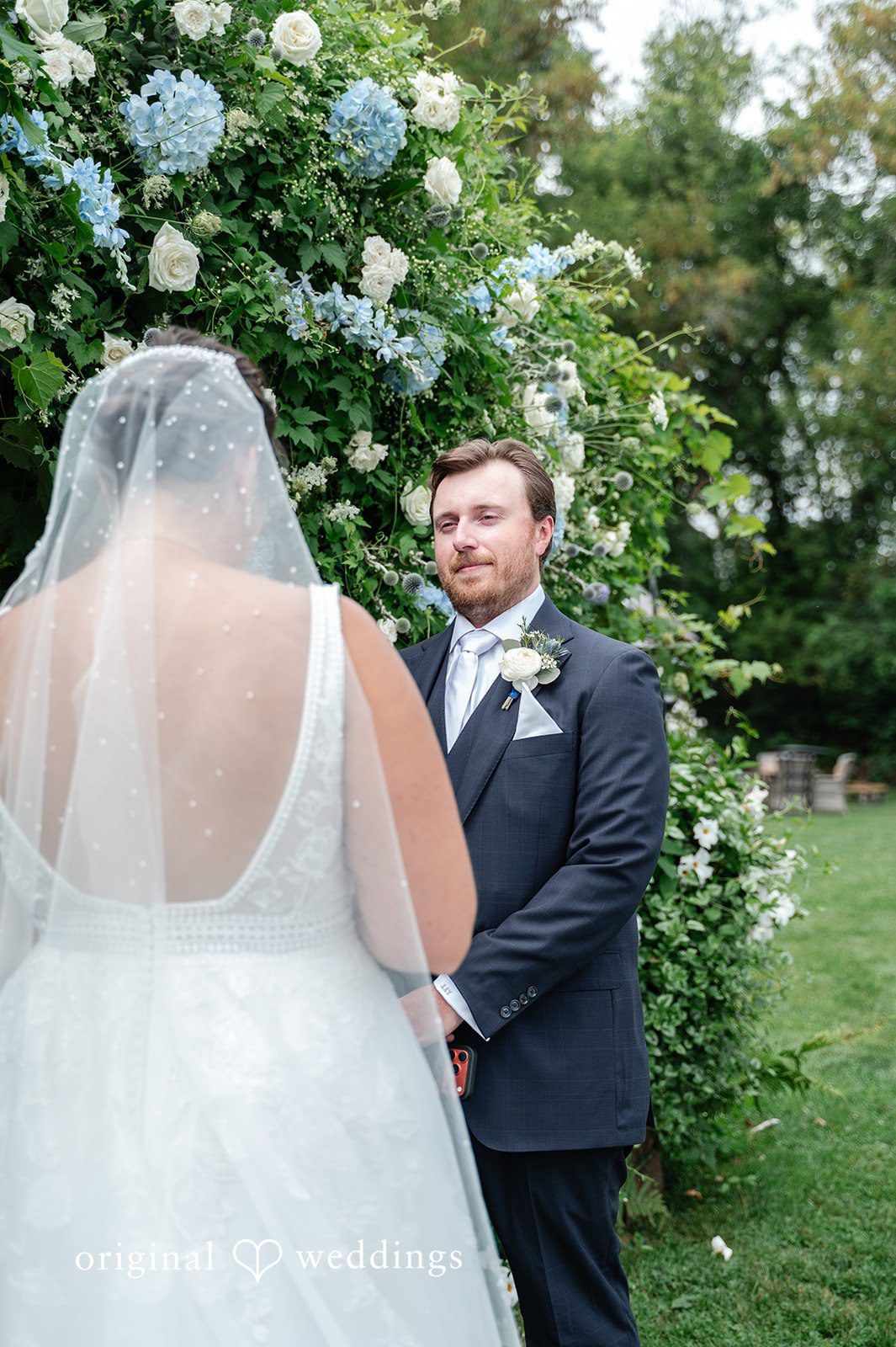 The bride reads her vow