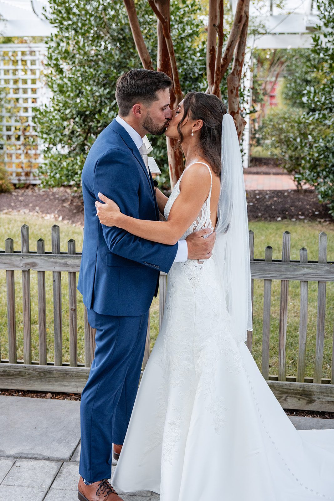 chesapeake-bay-beach-club-timeless-baltimore-kelsey-tom-030-51 Couple under the white pergola at Chesapeake Bay Beach Club