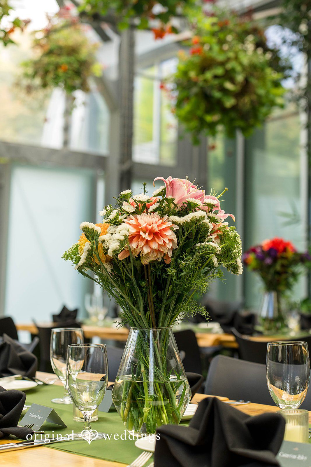 David + Lauren Floral detail