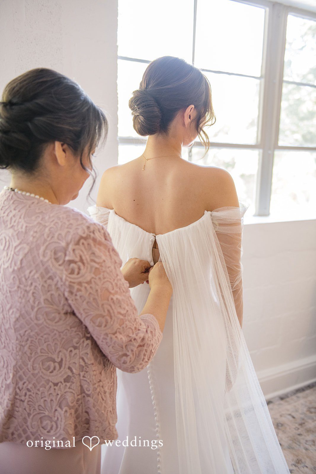 Yuri + Zachary Bride getting ready with her mom