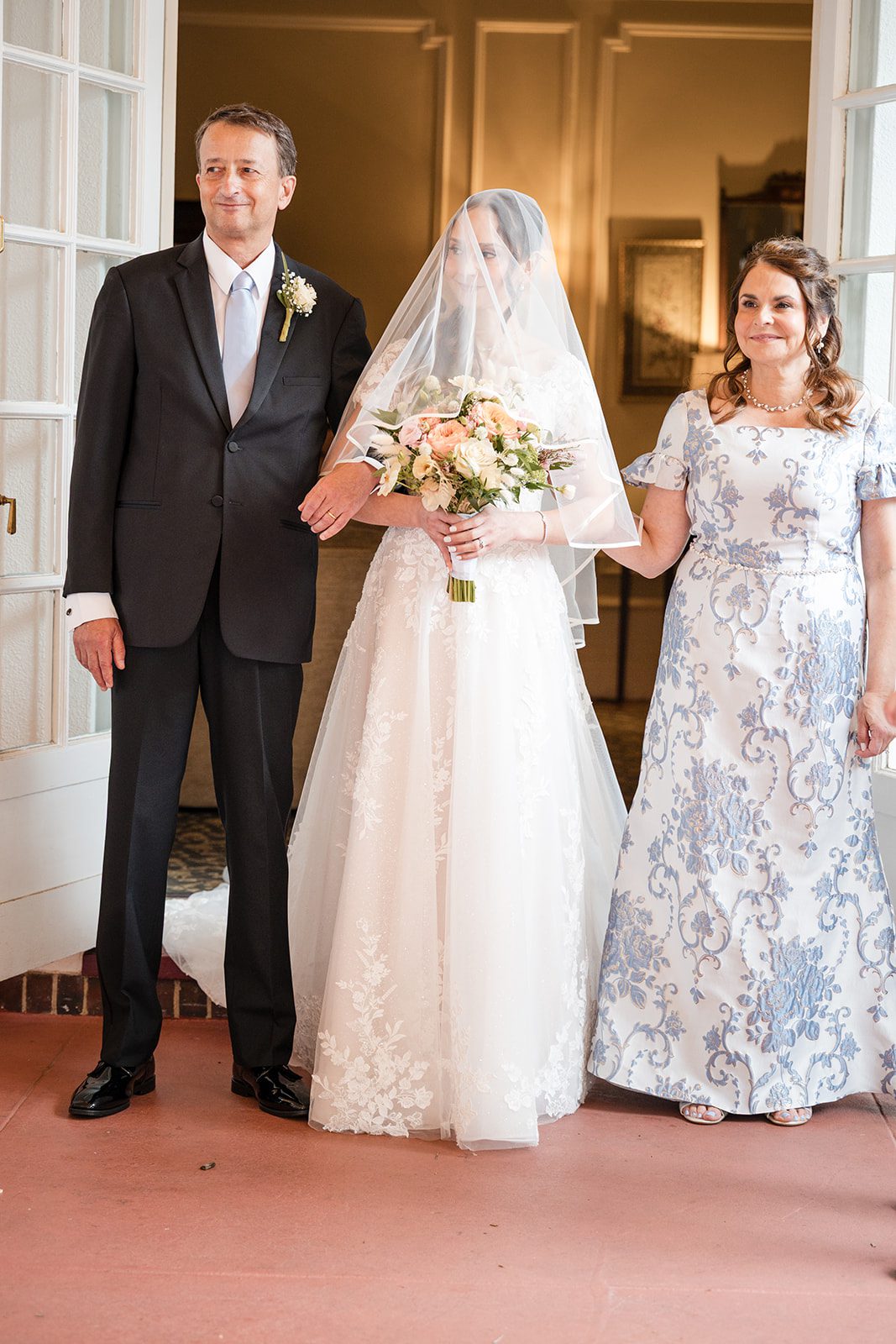 cv-rich-mansion-timeless-new-york-jonathan-arianna-jonathan-arianna-017-26 CV Rich Mansion Wedding | Jonathan & Arianna -