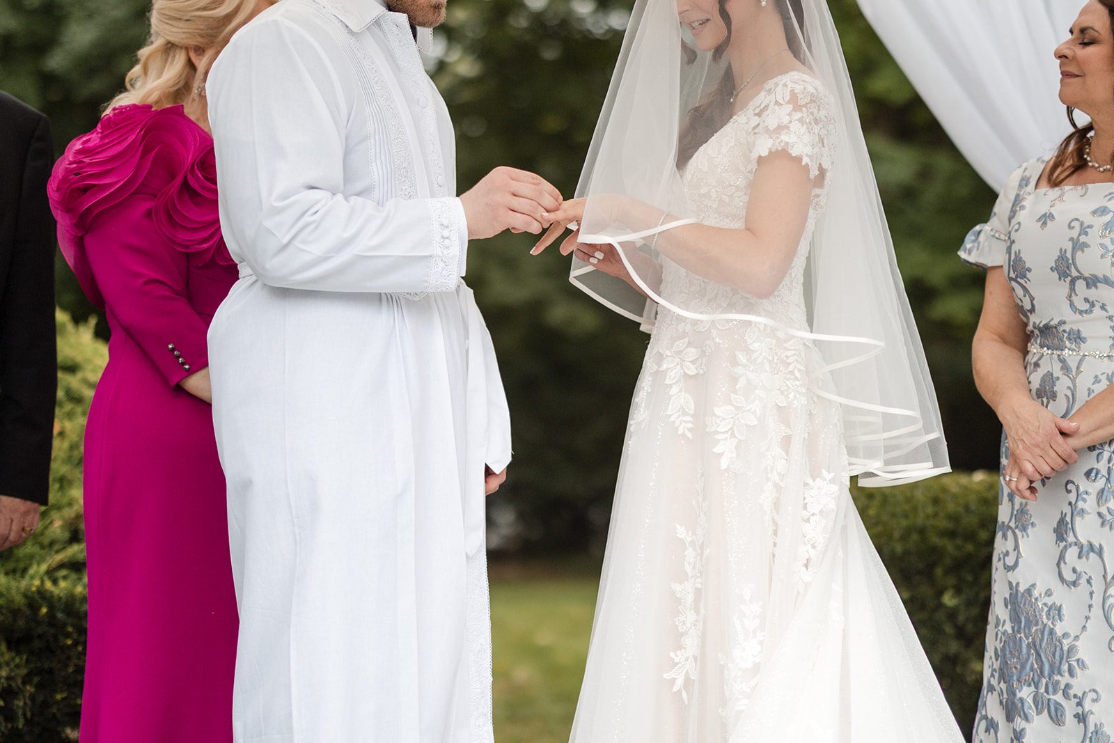 cv-rich-mansion-timeless-new-york-jonathan-arianna-jonathan-arianna-024-40 CV Rich Mansion Wedding | Jonathan & Arianna -