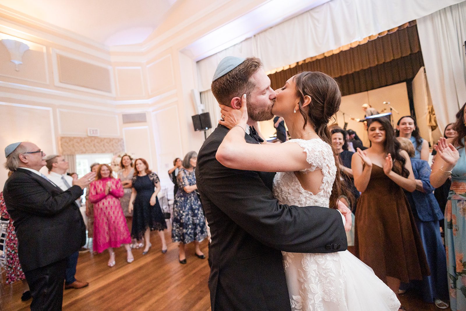 cv-rich-mansion-timeless-new-york-jonathan-arianna-jonathan-arianna-044-05 CV Rich Mansion Wedding | Jonathan & Arianna -