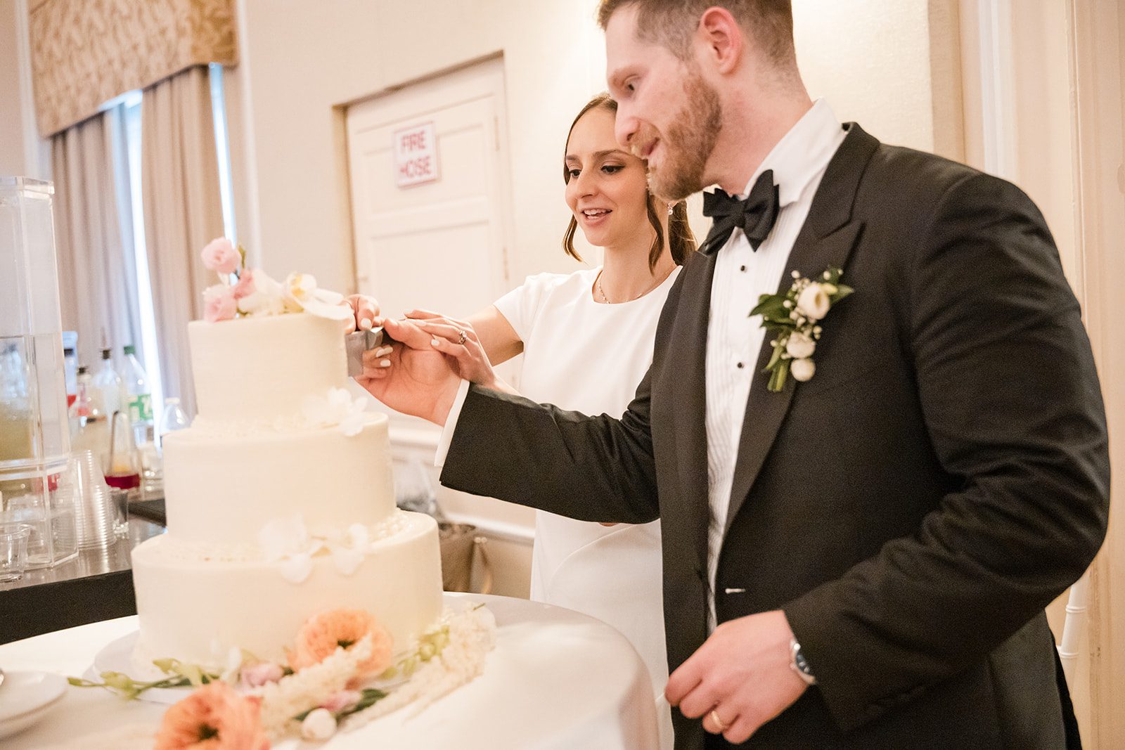cv-rich-mansion-timeless-new-york-jonathan-arianna-jonathan-arianna-049-46 CV Rich Mansion Wedding | Jonathan & Arianna -