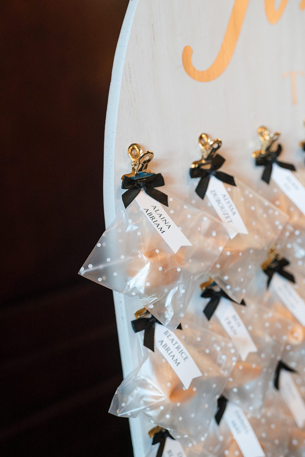 eagle-ridge-timeless-san-francisco-jesse-victoria-jesse-victoria-005-30 Escort cards displayed for guests