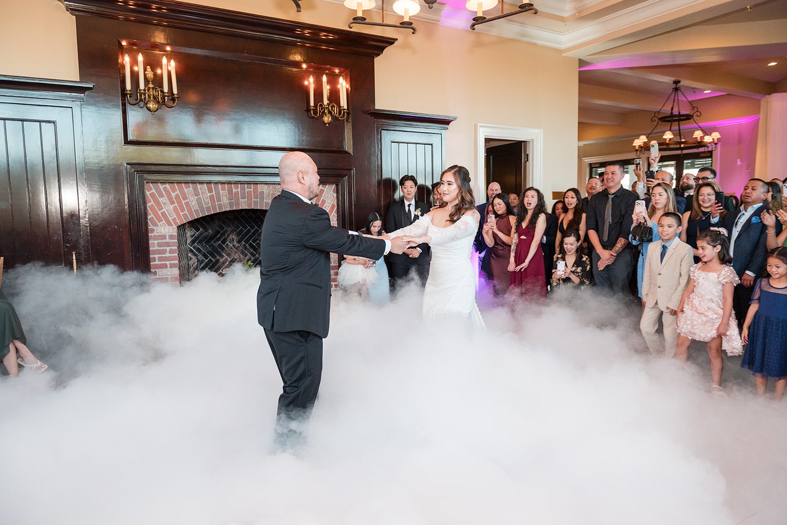 eagle-ridge-timeless-san-francisco-jesse-victoria-jesse-victoria-044-39 Bride and groom sharing their first dance