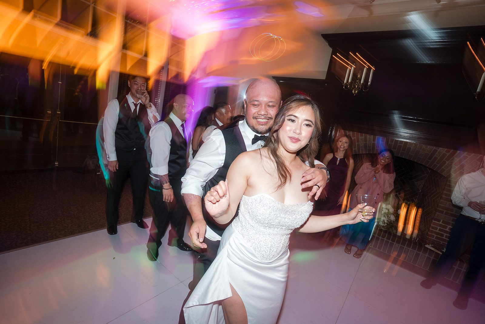 eagle-ridge-timeless-san-francisco-jesse-victoria-jesse-victoria-048-18 Guests dancing late into the night, captured by San Francisco wedding photographers from Original Weddings at Eagle Ridge
