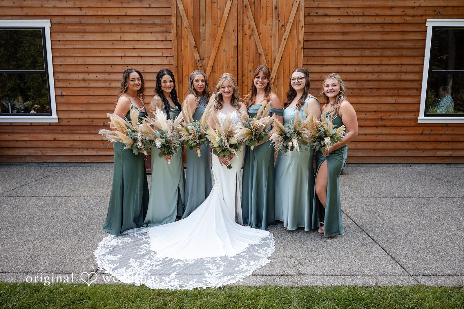 Sahvanna + Caleb Seattle Wedding Photographers at Edlynn Farm | Sahvanna & Caleb -