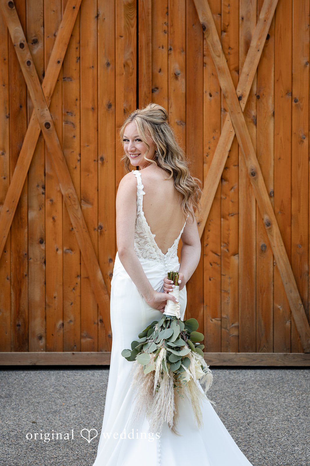 Sahvanna + Caleb Seattle Wedding Photographers at Edlynn Farm | Sahvanna & Caleb -