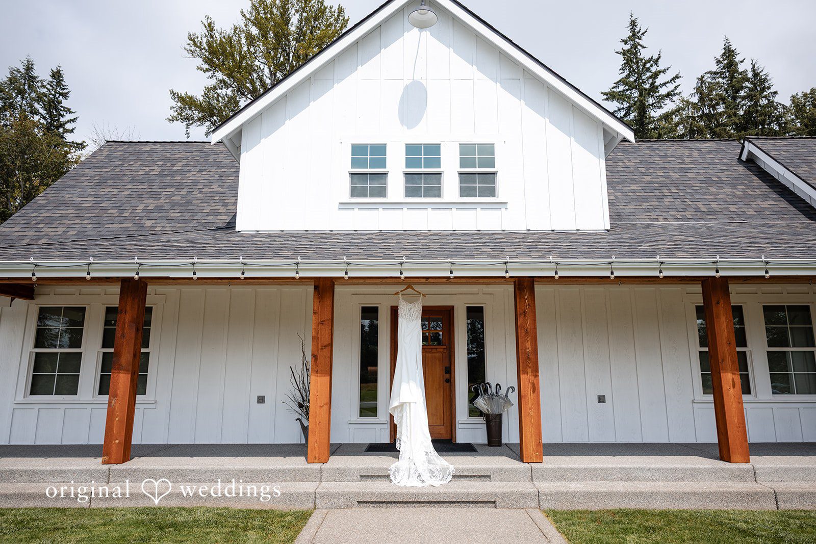 Sahvanna + Caleb Seattle Wedding Photographers at Edlynn Farm | Sahvanna & Caleb -