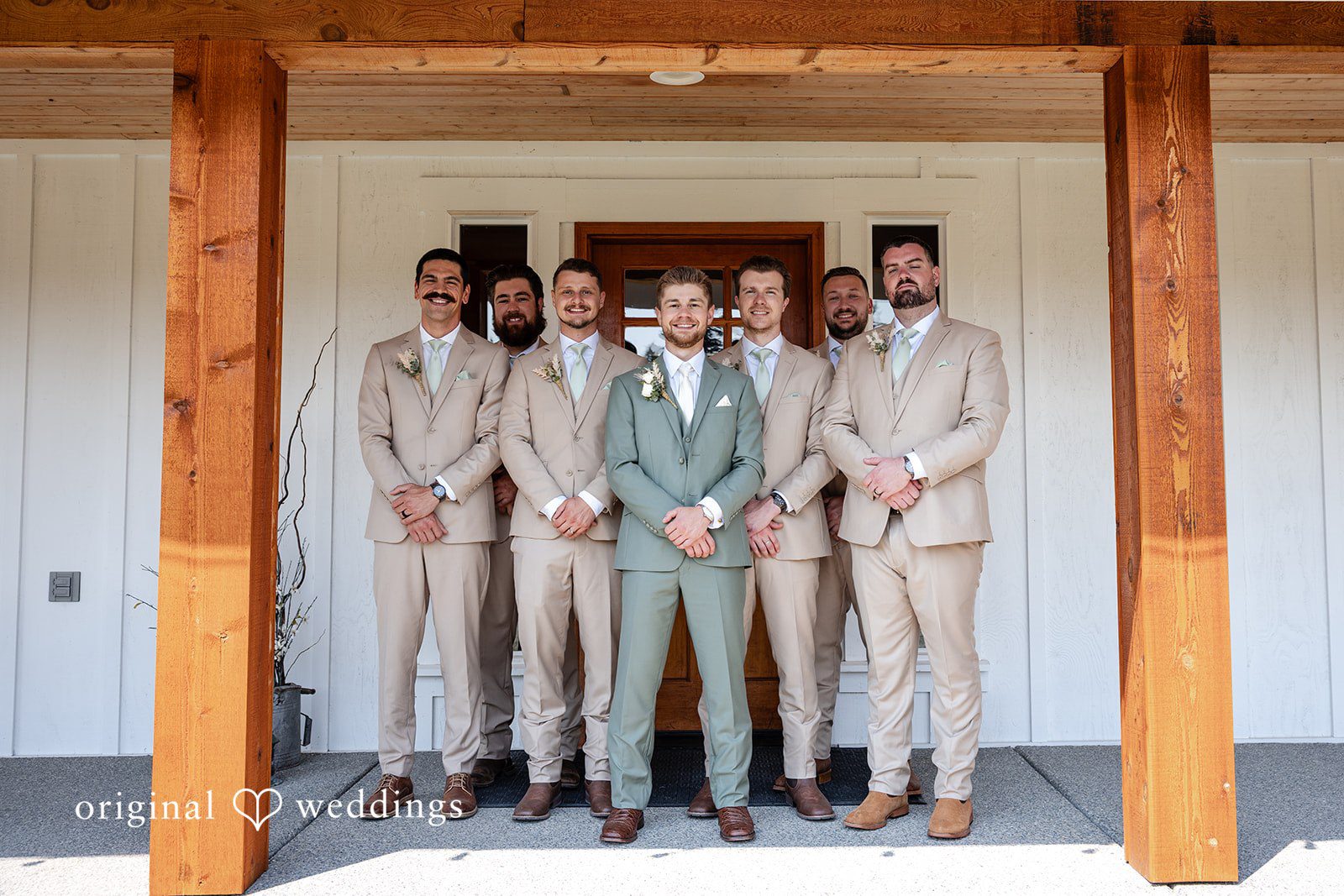 Sahvanna + Caleb Seattle Wedding Photographers at Edlynn Farm | Sahvanna & Caleb -