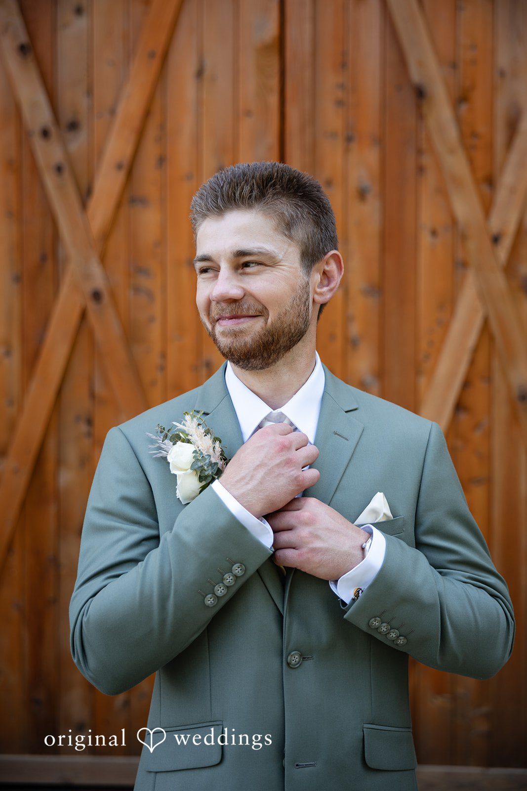 Sahvanna + Caleb Seattle Wedding Photographers at Edlynn Farm | Sahvanna & Caleb -