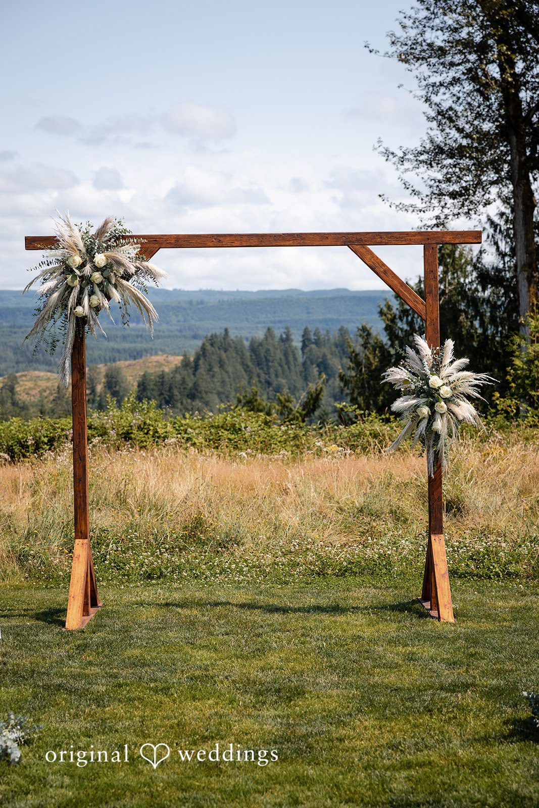 Sahvanna + Caleb Seattle Wedding Photographers at Edlynn Farm | Sahvanna & Caleb -