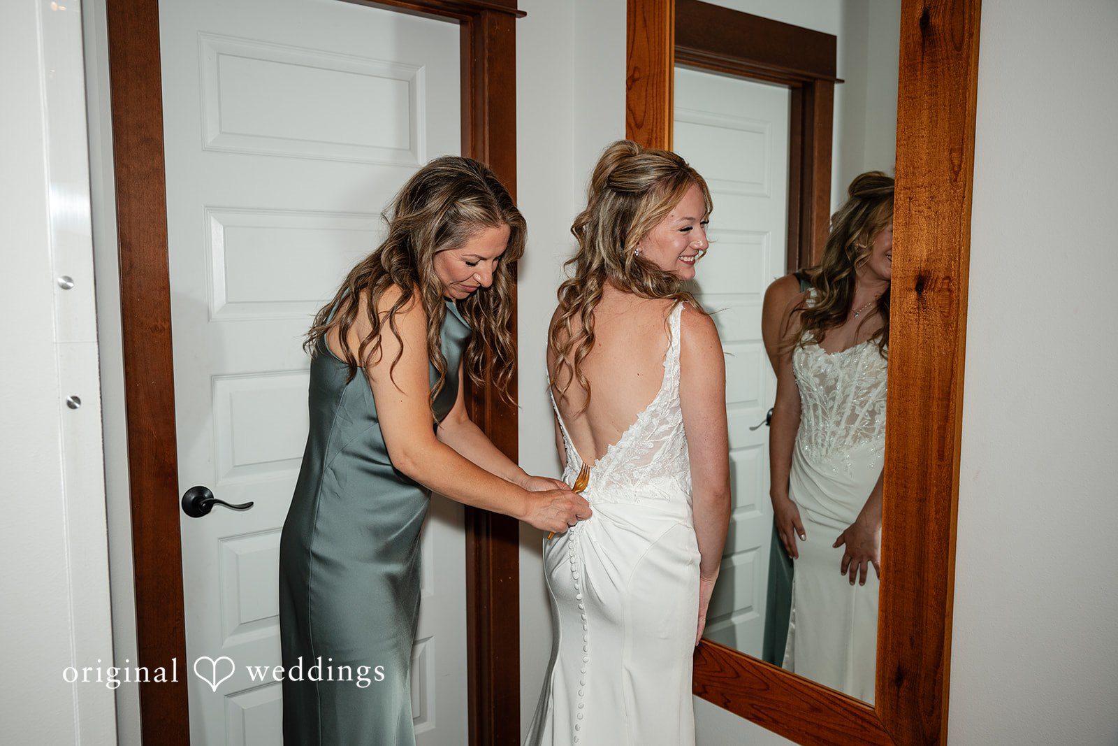 Sahvanna + Caleb Seattle Wedding Photographers at Edlynn Farm | Sahvanna & Caleb -