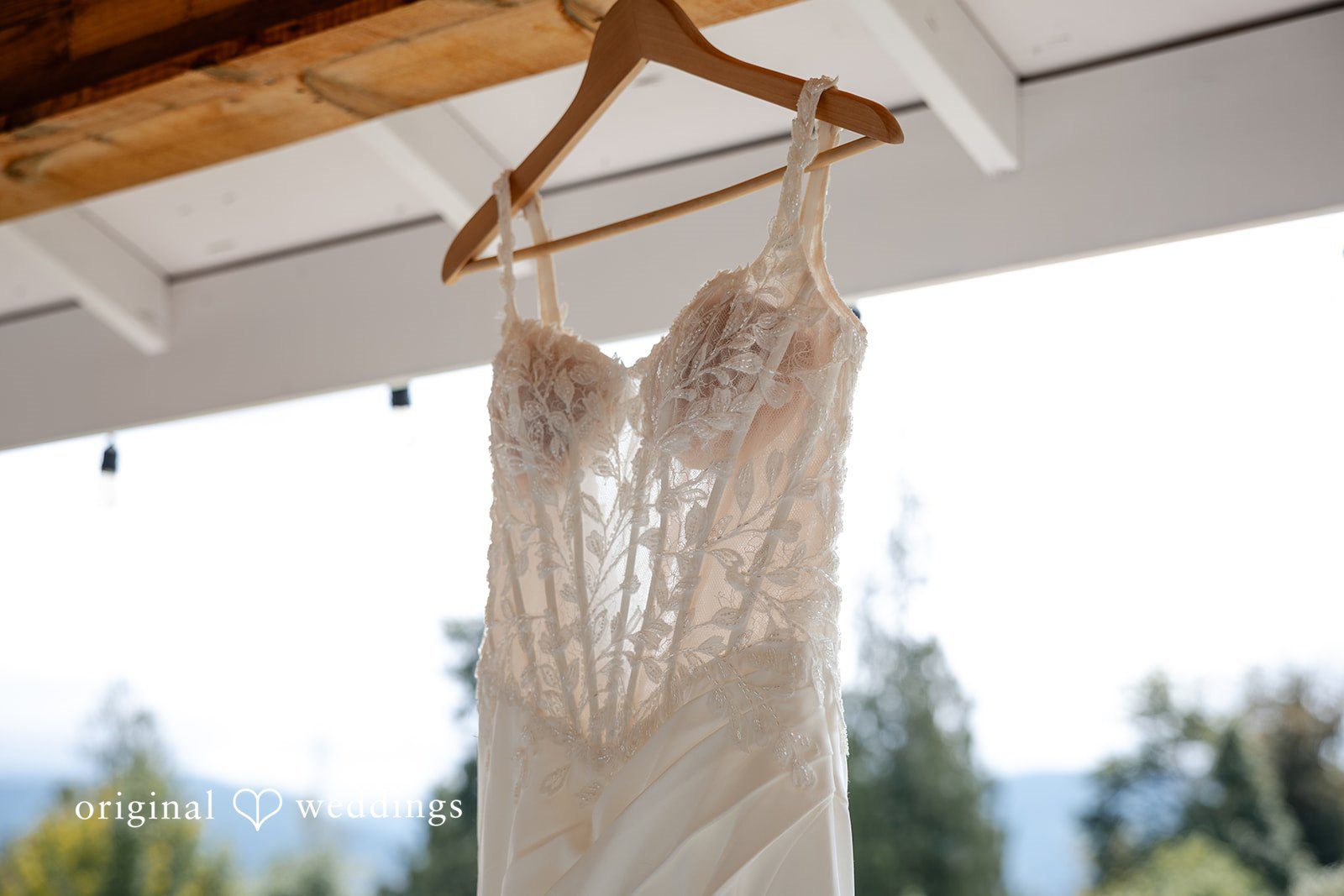 Sahvanna + Caleb Seattle Wedding Photographers at Edlynn Farm | Sahvanna & Caleb -