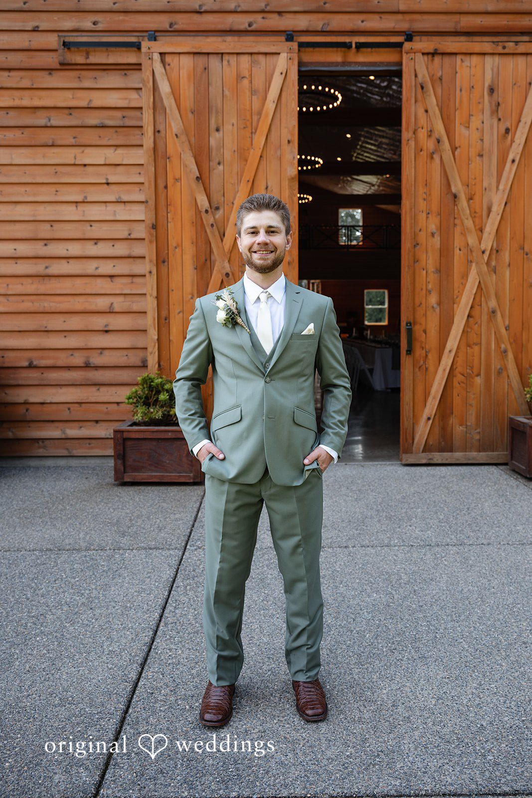 Sahvanna + Caleb Seattle Wedding Photographers at Edlynn Farm | Sahvanna & Caleb -