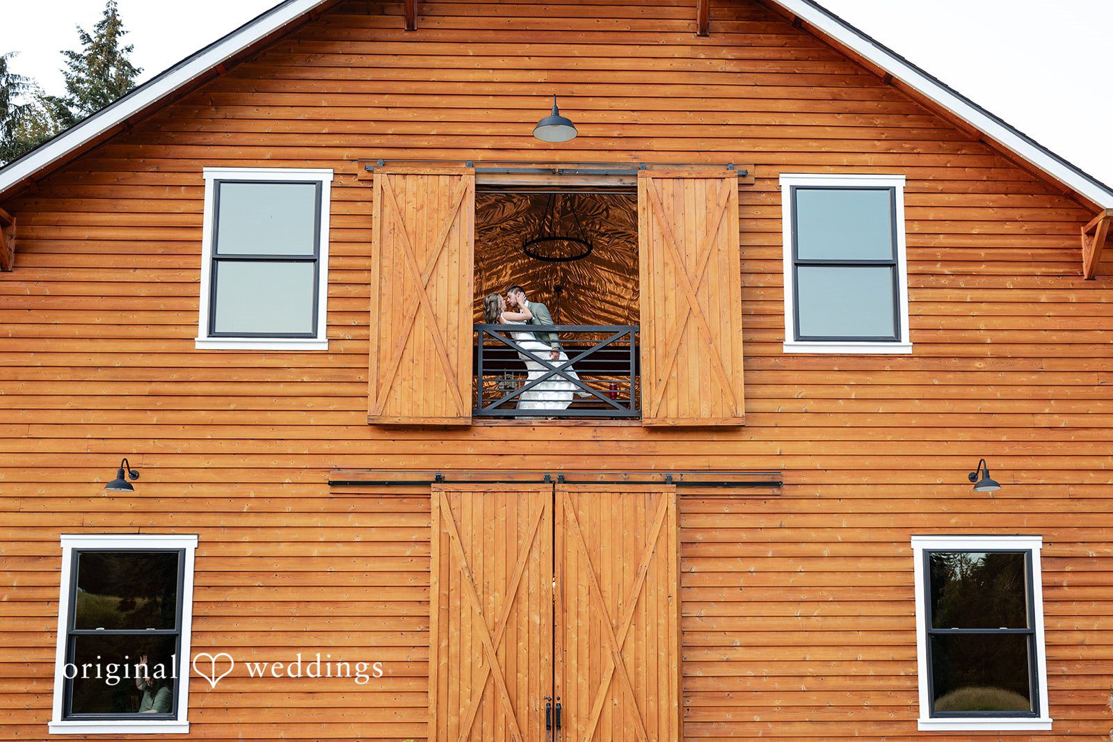 Sahvanna + Caleb Seattle Wedding Photographers at Edlynn Farm | Sahvanna & Caleb -