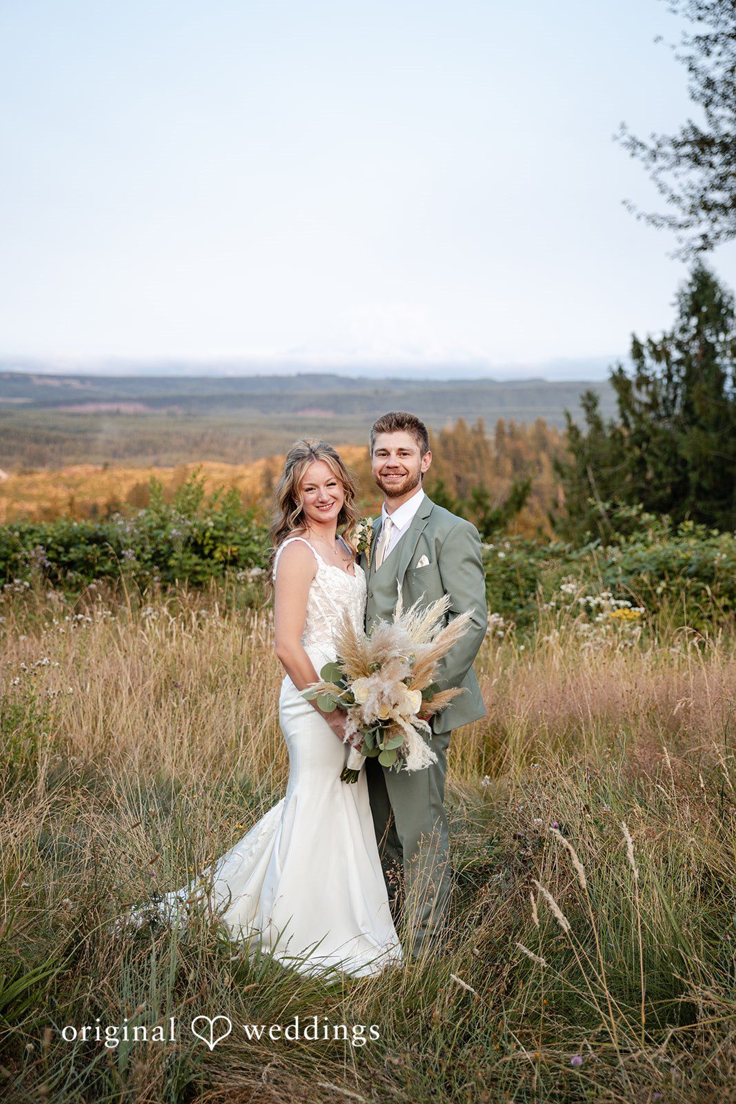 Sahvanna + Caleb Seattle Wedding Photographers at Edlynn Farm | Sahvanna & Caleb -