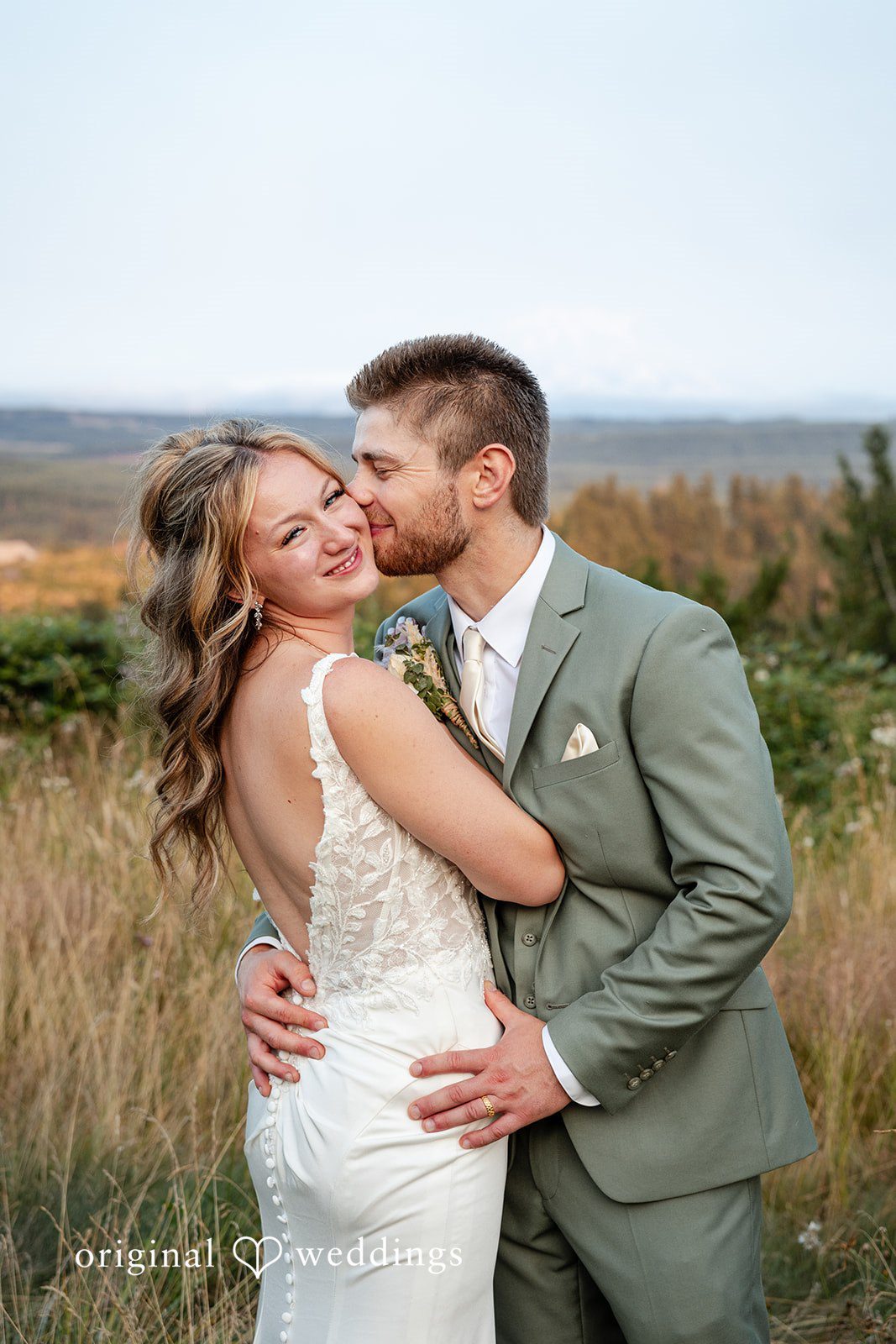 Sahvanna + Caleb Seattle Wedding Photographers at Edlynn Farm | Sahvanna & Caleb -