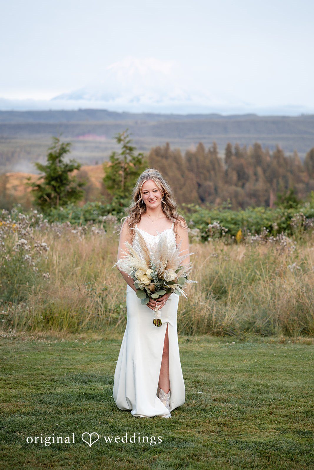 Sahvanna + Caleb Seattle Wedding Photographers at Edlynn Farm | Sahvanna & Caleb -