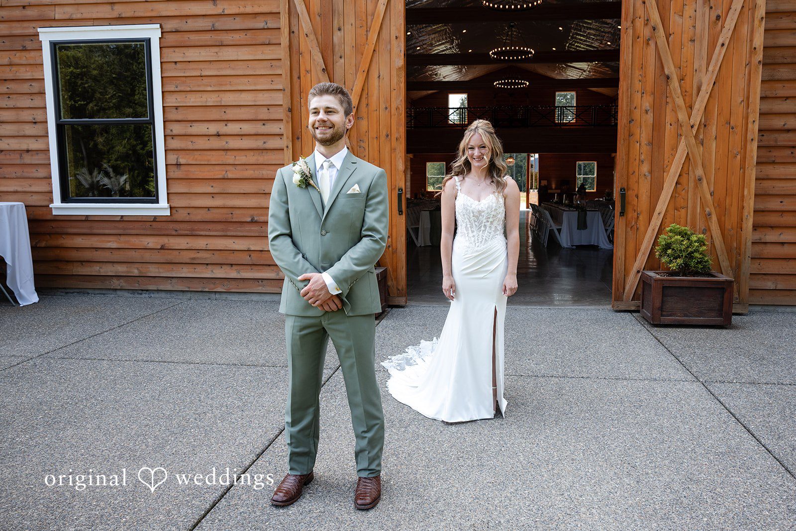 Sahvanna + Caleb Seattle Wedding Photographers at Edlynn Farm | Sahvanna & Caleb -