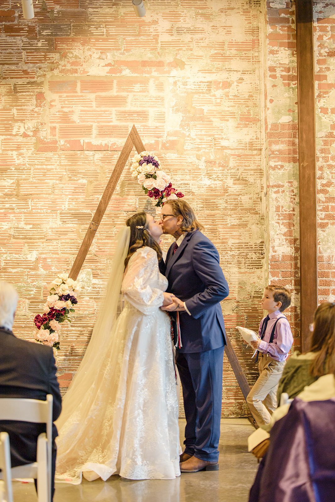 FAR Center for Contemporary Arts Wedding | Leisa & TC -