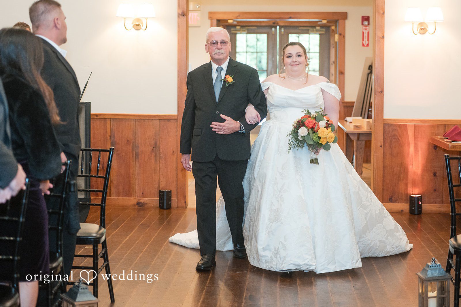 Boston Wedding Photographers at Fern Hill Barn | Andrew & Marian -