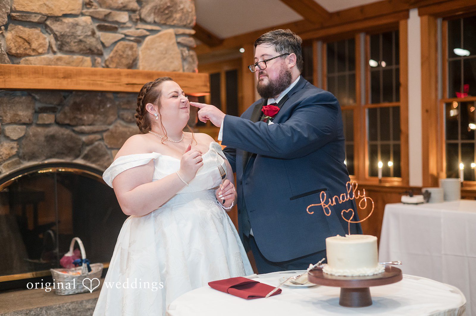 Boston Wedding Photographers at Fern Hill Barn | Andrew & Marian -