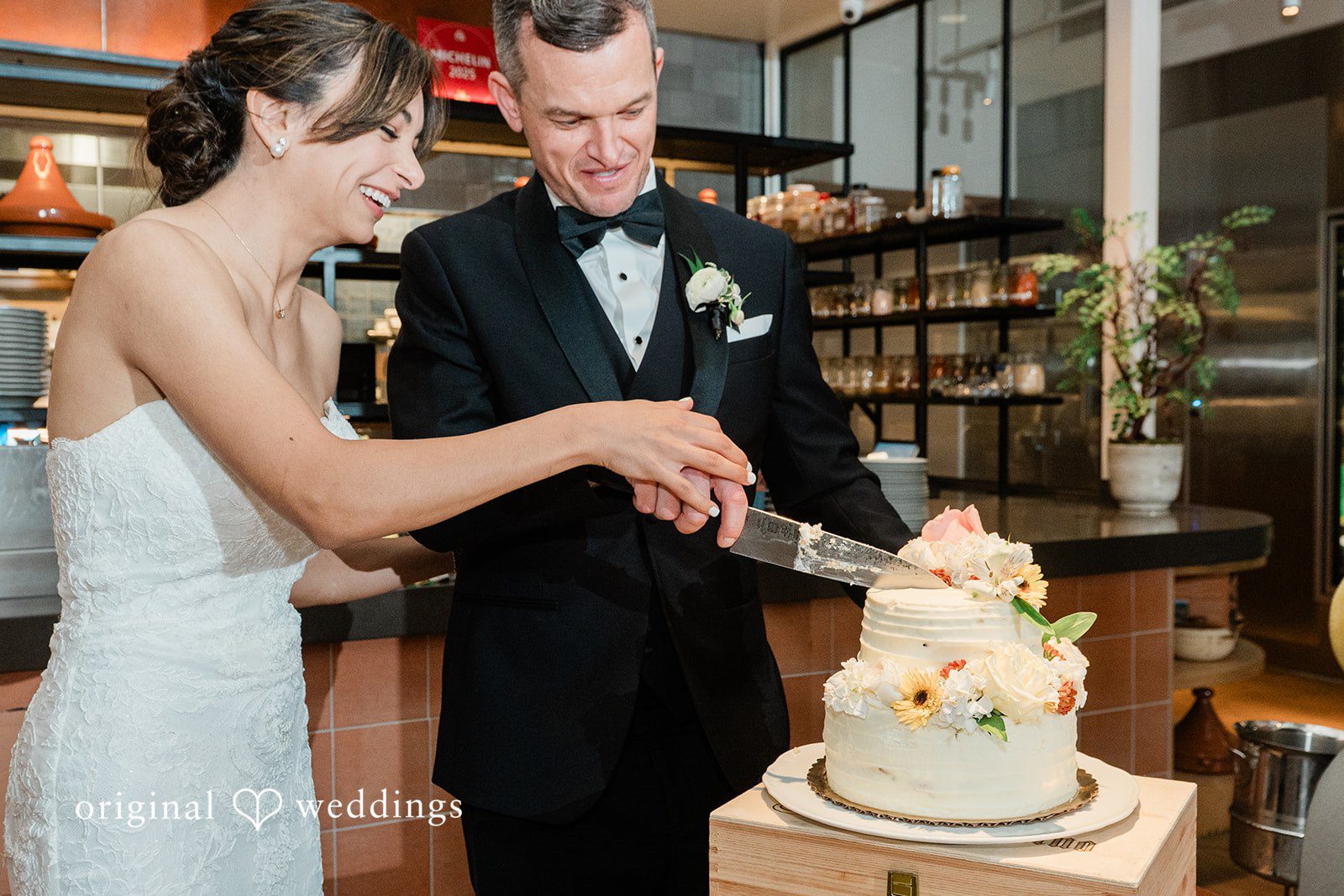 Cake cutting at Fleurette